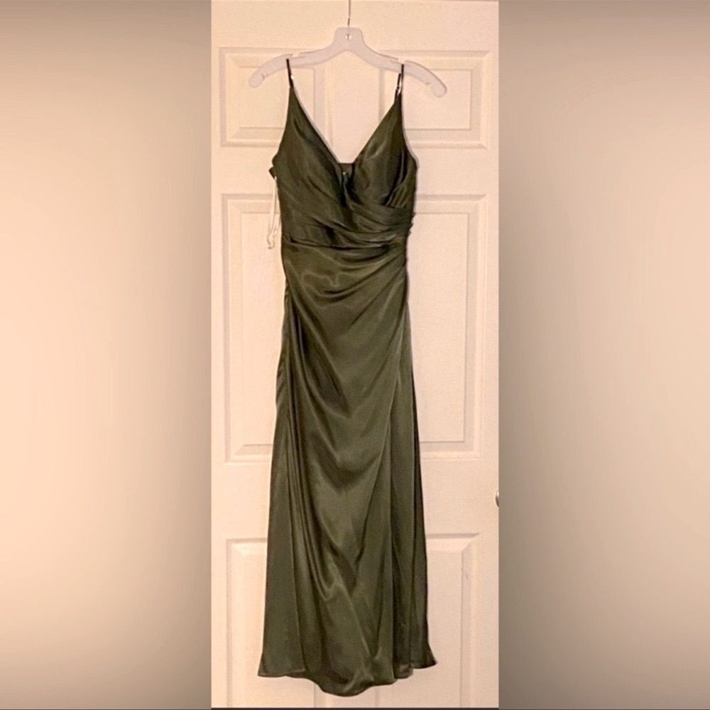Davids Bridal Dress - Picture 2 of 2
